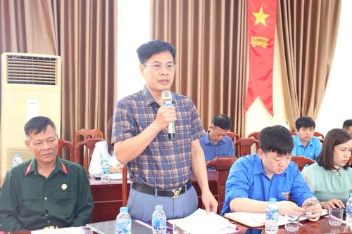 Đại biểu chia sẻ tại hội nghị. Ảnh: KV