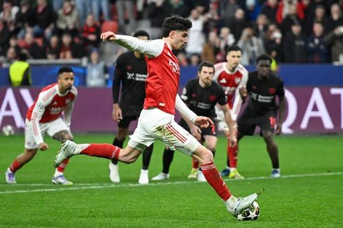 Arsenal đã giành lại được 1 điểm nhờ quả phạt đền muộn của Kai Havertz.