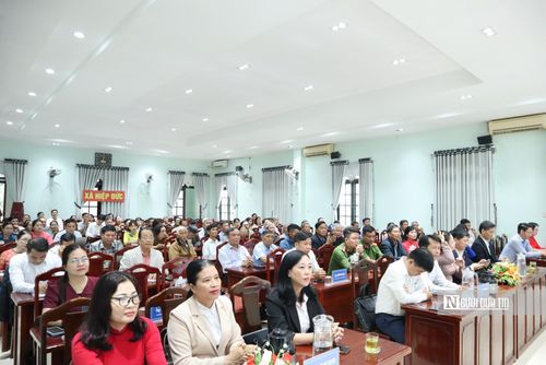 Với sự chuẩn bị chu đáo từ Ủy ban Mặt trận Tổ quốc Việt Nam các cấp, hoạt động tiếp xúc cử tri, vận động bầu cử đã diễn ra dân chủ, công khai, đạt hiệu quả cao.