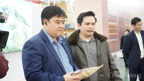 Khi bao bì được thiết kế rõ ràng, minh bạch thông tin, việc tiếp cận đối tác nhập khẩu trở nên thuận lợi hơn. Ảnh minh họa: Minh Trang