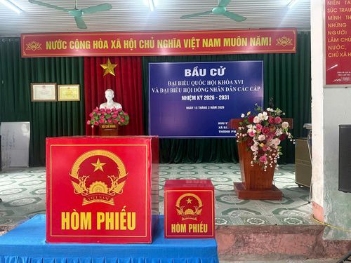 Các khu vực bỏ phiếu đã cơ bản hoàn thành công tác chuẩn bị. Ảnh: Xuân Hải