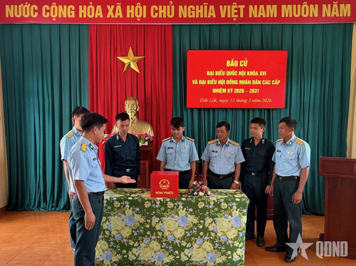 Trạm radar 20 làm công tác chuẩn bị cho bầu cử.