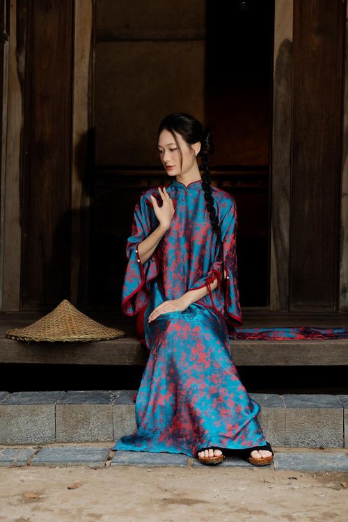 Mỗi cơ hội được trải nghiệm, mỗi buổi chụp ảnh hay mỗi lần đứng trên sàn catwalk đều là những bước tiến nhỏ giúp Minh Anh trưởng thành và tự tin hơn.