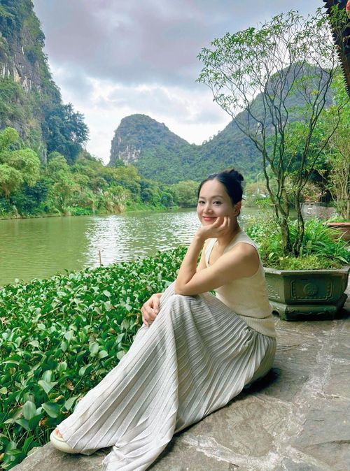Ngoài phim ảnh cô cũng xuất hiện nhiều hơn tại các sự kiện giải trí.