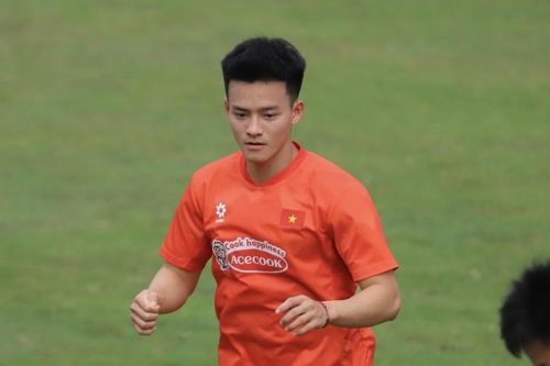 Ngoài ra, danh sách trên còn có loạt ngôi sao như Geovane (Ninh Bình), Nguyễn Thanh Nhàn (PVF CAND) và Triệu Việt Hưng (Hải Phòng).