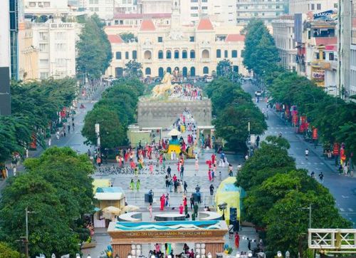 TP Hồ Chí Minh tiếp tục chuyển đổi mạnh mẽ mô hình tăng trưởng theo hướng dựa trên tri thức, khoa học - công nghệ và đổi mới sáng tạo.