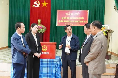 Tỉnh thành lập các đoàn kiểm tra đã về các địa phương để kiểm tra công tác chuẩn bị bầu cử. Ảnh: TNGOV