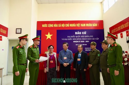 Thành viên tổ an ninh trật tự và Tổ bầu cử tại cơ sở được quán triệt nhiệm vụ, phối hợp nắm tình hình địa bàn, tuyên truyền, vận động người dân tham gia bầu cử đầy đủ, đúng quy định.