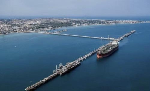 Trong nhiều thập kỷ, phần lớn dầu xuất khẩu của Iran đều đi qua hòn đảo nhỏ này.