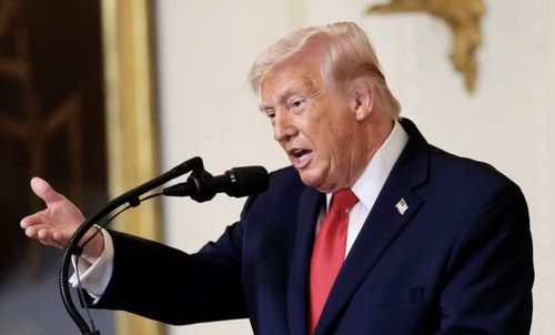 Theo tuyên bố của ông Trump, cuộc tấn công được Bộ tư lệnh Trung tâm Mỹ thực hiện với quy mô rất lớn và nhắm vào toàn bộ mục tiêu quân sự trên đảo.
