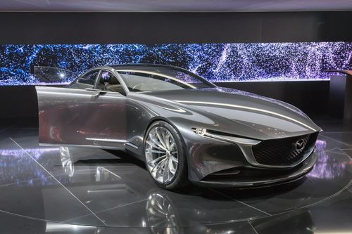 Hãng xe Nhật Bản từng giới thiệu bản concept Mazda Vision Coupe vào năm 2017. Tuy nhiên đến nay, vẫn chưa có bất kỳ thông tin chính thức nào về kế hoạch đưa phiên bản thương mại vào sản xuất.