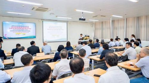 Quang cảnh hội nghị ung bướu Chợ Rẫy.