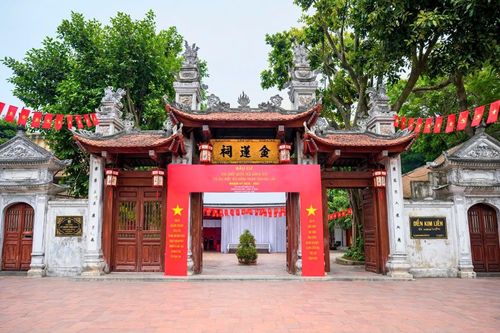 Đình Kim Liên (Hà Nội) - một trong "Thăng Long Tứ trấn" được lựa chọn làm địa điểm bỏ phiếu bầu cử khu vực bỏ phiếu số 29.