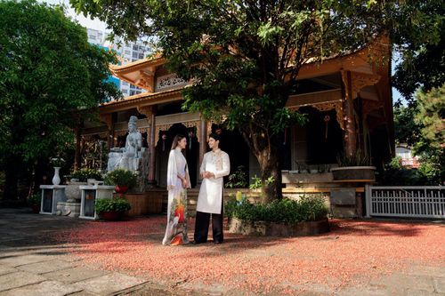 Các nhiếp ảnh gia và du khách ghi lại nhiều khoảnh khắc đặc sắc nhằm quảng bá tiềm năng du lịch vùng ven TP Hồ Chí Minh.