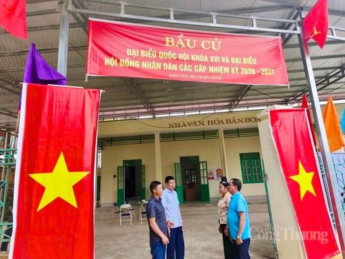 Trong ngày bầu cử 15/3, các địa phương sẽ tổ chức lễ khai mạc tại từng khu vực bỏ phiếu một cách trang trọng, tạo không khí phấn khởi để cử tri thực hiện quyền và nghĩa vụ của mình.