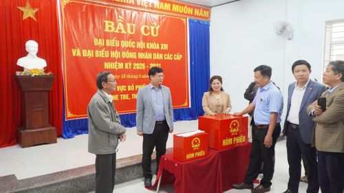 Lãnh đạo TP. Huế kiểm tra công tác chuẩn bị bầu cử tại các địa phương