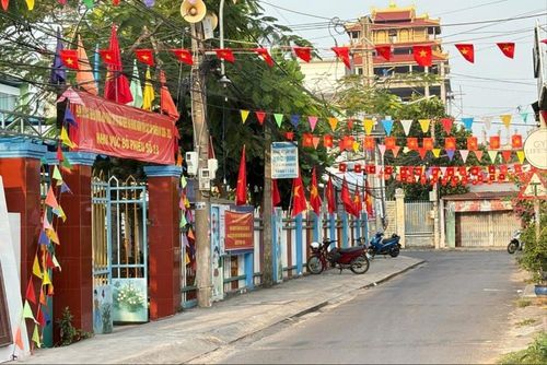 Các điểm bỏ phiếu đã hoàn tất việc trang trí, chuẩn bị đón cử tri