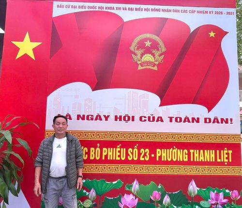 Ông Nguyễn Văn Mạnh, cử tri thuộc tổ bỏ phiếu số 6 - khu vực bỏ phiếu số 23 phường Thanh Liệt chia sẻ. Ảnh: Đào Tuyết