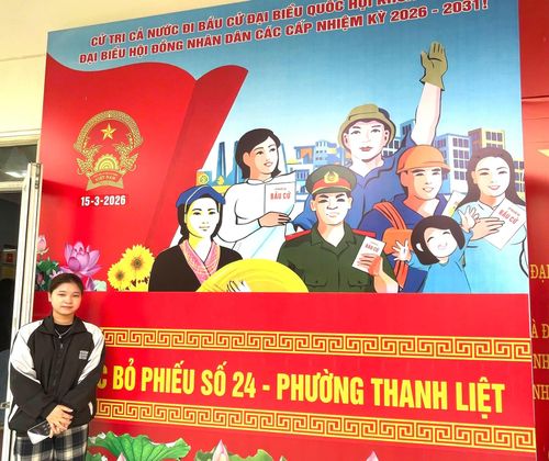 Cử tri Đào Thị Linh, tổ bầu cử số 24, xóm Đình, Triều Khúc phường Thanh Liệt chia sẻ. Ảnh: Đào Tuyết