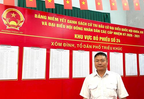 Cử tri Đinh Văn Quân, tổ bầu cử số 24 thuộc xóm Đình, Triều khúc, phường Thanh Liệt chia sẻ. Ảnh: Đào Tuyết.