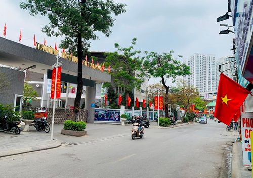 Băng rôn, khẩu hiệu tuyên truyền góp phần lan tỏa ý nghĩa của ngày hội lớn của toàn dân.