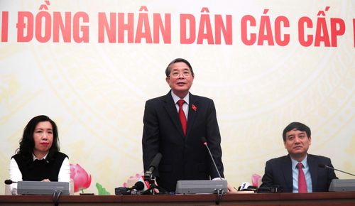 Phó Chủ tịch Quốc hội Nguyễn Đức Hải, Trưởng Tiểu ban Thông tin tuyên truyền của Hội đồng bầu cử Quốc gia phát biểu tại Trung tâm Báo chí, Nhà Quốc hội