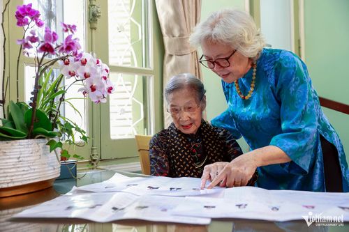 Trước ngày bầu cử, cụ Thuận đã nghiên cứu rất kỹ thông tin của các ứng cử viên. Cụ mong muốn từ lá phiếu của mình chọn ra những người đủ đức, đủ tài để phục vụ đất nước phát triển trong kỷ nguyên mới.
