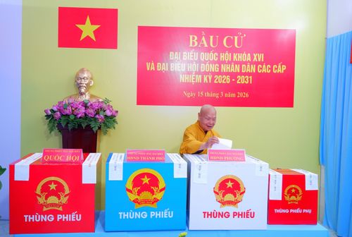 Những lá phiếu bầu cử đầu tiên
