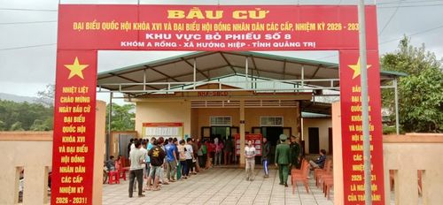 Quang cảnh khu vực bỏ phiếu số 8 tại xã Hướng Hiệp