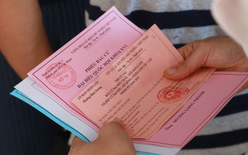 Mỗi lá phiếu là một niềm tin và kỳ vọng. Ảnh: Văn Dũng