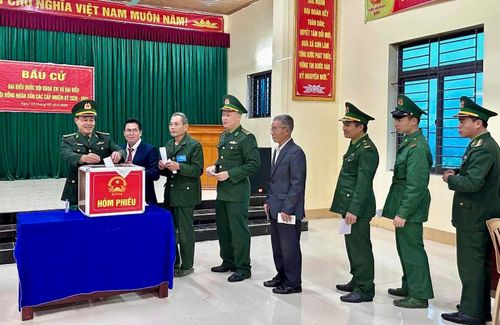 Bộ đội Biên phòng Ngọc Lâm bỏ phiếu