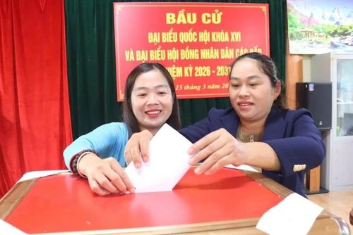 Cử tri xã biên giới Tam Lư bỏ phiếu trong ngày bầu cử 15/3