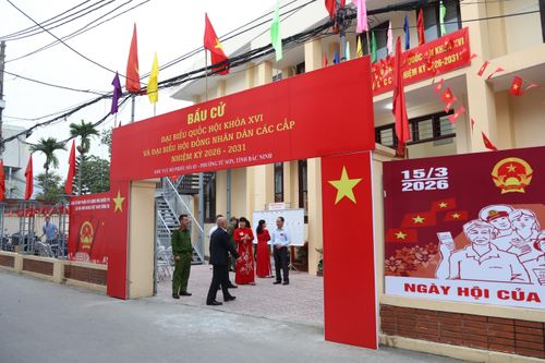 Quang cảnh khu vực bỏ phiếu số 03, phường Từ Sơn, tỉnh Bắc Ninh