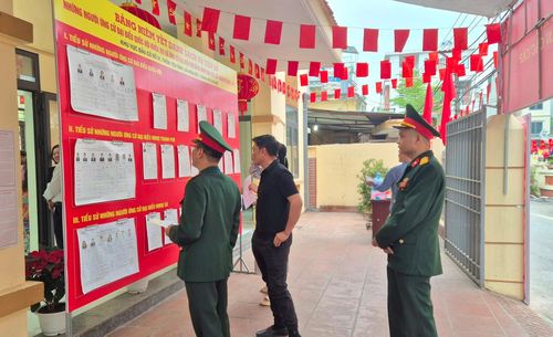 Các điểm bỏ phiếu diễn ra trật tự, không xảy ra tình trạng lộn xộn. Ảnh: VH
