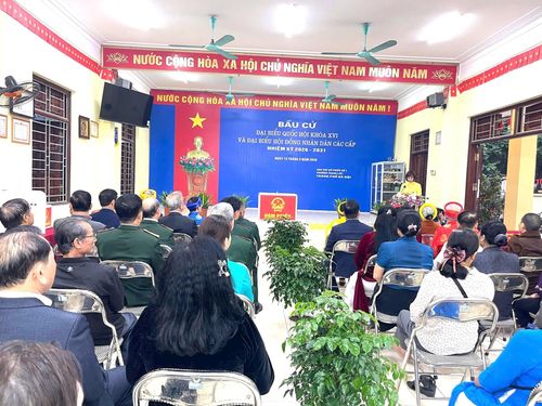 Sáng 15-3, 24 khu vực bỏ phiếu trên địa bàn phường Thanh Liệt đồng loạt khai mạc bầu cử đại biểu Quốc hội khóa XVI và đại biểu HĐND các cấp nhiệm kỳ 2026-2031. Ảnh: Đào Tuyết.