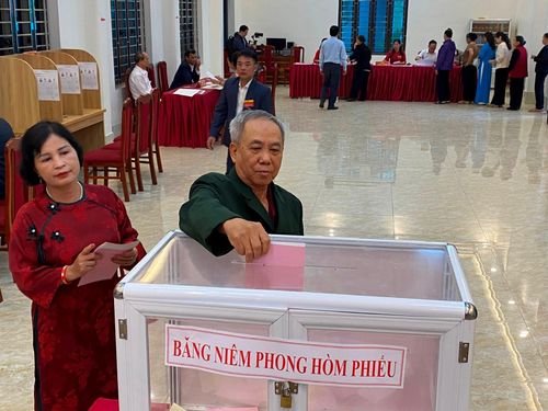 Công tác tổ chức, triển khai thực hiện và chấp hành các quy định của pháp luật về bầu cử trên địa bàn xã Phúc Thịnh được thực hiện đồng bộ, thống nhất. Ảnh: Thanh Hà