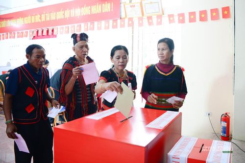 Ngày bầu cử đã thực sự trở thành ngày hội đoàn kết của cộng đồng.
