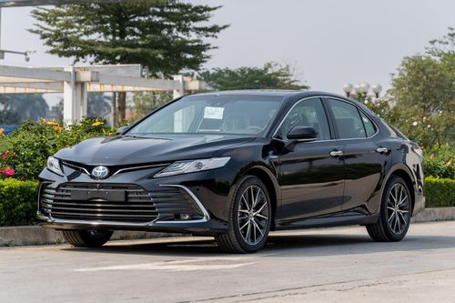 Những chiếc Toyota Camry sản xuất giai đoạn 2022-2024 có thể bị lỗi camera. Ảnh: Vĩnh Phúc.