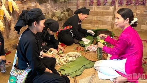 Những món ăn bình dị là sợi dây gắn kết các thế hệ trong gia đình.