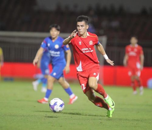 Tiến Linh khẳng định: "Hôm nay, toàn đội đã làm tốt. Tiến Linh và toàn đội sẽ phải cố gắng nhiều hơn nữa để có được kết quả tốt trong mùa giải năm nay".