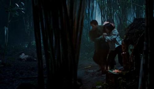 Phim "Quỷ nhập tràng 2" đang có xu hướng bứt tốc doanh thu.
