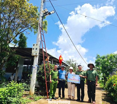 Công trình thanh niên “Ánh sáng an ninh” của Chi đoàn Công an xã Sơn Thành.