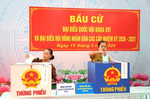  Các khu vực bỏ phiếu duy trì tình hình ổn định, chấp hành nghiêm quy định về bầu cử. 