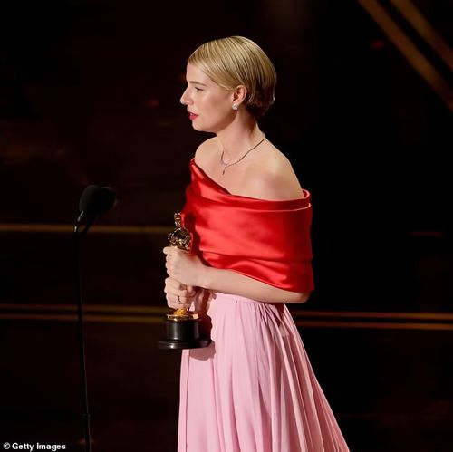 Jessie Buckley chắc thắng giải Nữ diễn viên chính xuất sắc nhất trước cả khi Oscar diễn ra. Ảnh: Getty Images.