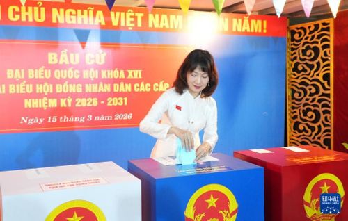 Báo chí quốc tế phản ánh hình ảnh cử tri Việt Nam đi bầu trong bầu không khí trang trọng, phấn khởi
