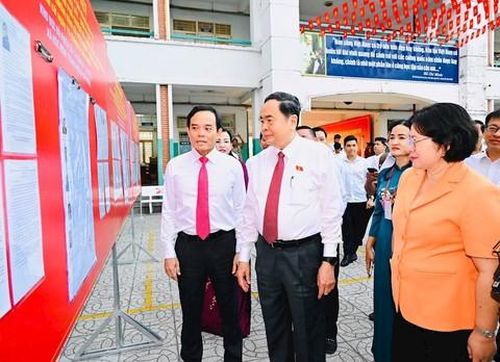 Chủ tịch Quốc hội Trần Thanh Mẫn và Bí thư Thành ủy TPHCM Trần Lưu Quang dự lễ khai mạc Ngày bầu cử ĐBQH khóa XVI và đại biểu HĐND các cấp nhiệm kỳ 2026 - 2031