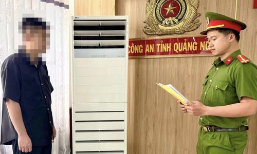 Đối tượng B. bị bắt