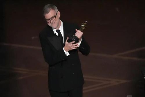 Giải thưởng Đạo diễn xuất sắc nhất thuộc về Paul Thomas Anderson.