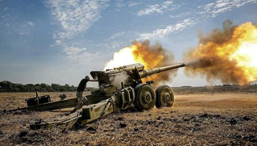 Pháo 2A36 Giatsint-B là pháo nòng dài 152 mm, chiều dài nòng khoảng 47 cỡ nòng, tương đương hơn 7 m. Hệ thống sử dụng cơ chế nạp đạn rời, cho phép bắn nhiều loại đạn khác nhau. Tốc độ bắn đạt khoảng 5 - 6 viên/phút tùy điều kiện khai hỏa.