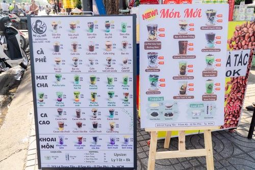 Doanh thu ổn định 50-60 ly với mỗi ly cà phê có giá chỉ từ 12 ngàn đồng đã giúp chị Thùy không chỉ trang trải cuộc sống.